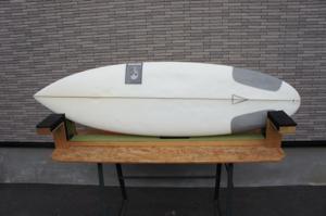 リアル CHRISTENSON SCRAMBLER Used ハンドシェイプ: クリア 5'8 サーフィン・ボディボード