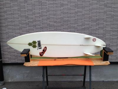 Channel Island Black Beauty 5'11 Nat Young パーソナルボード